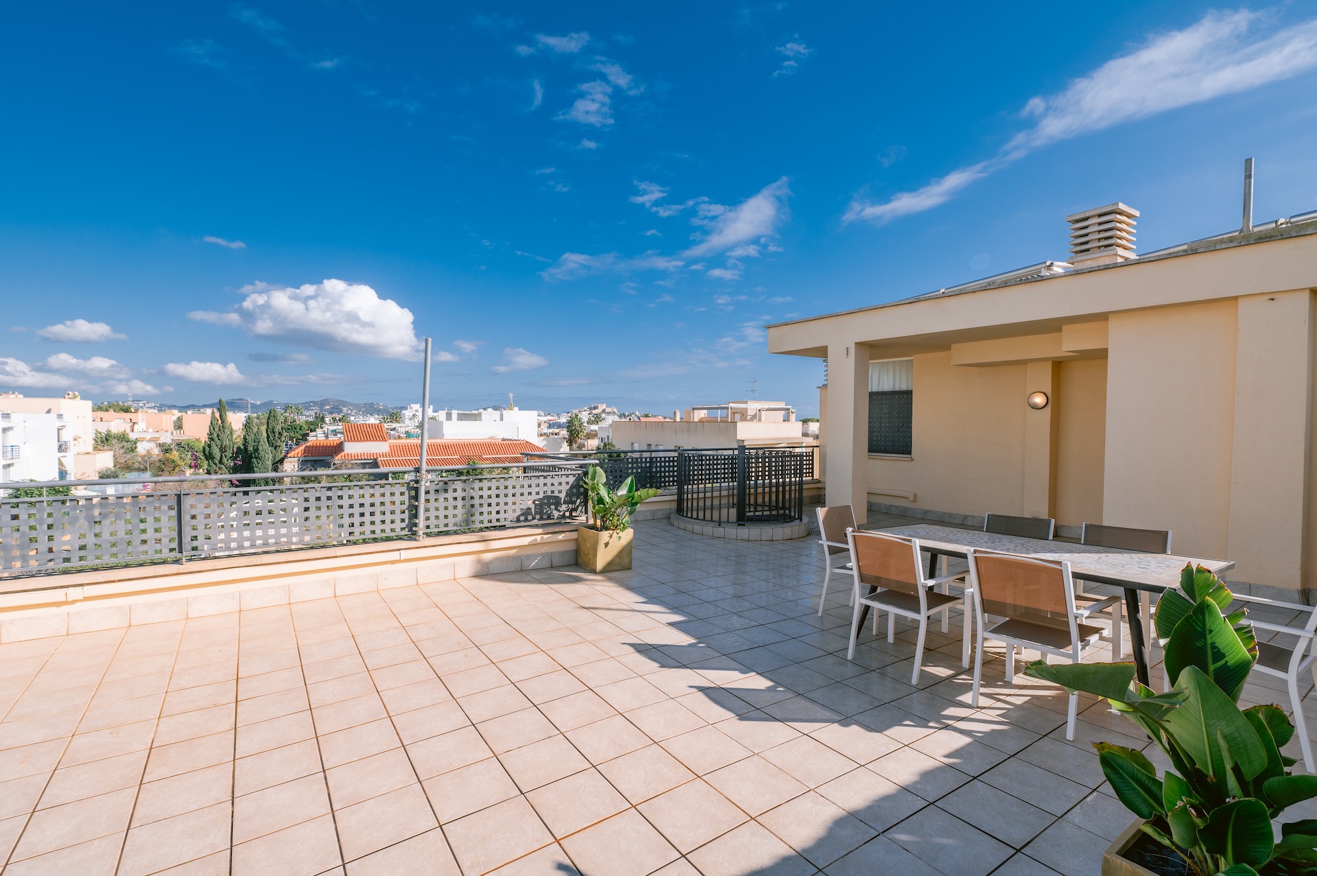 Resa Estates Ibiza te koop sale es vive apartment roof terrace 1.JPG